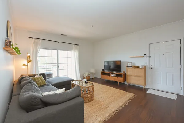 $1,700 | 7003 Lenox Village Drive, Unit B11, Nashville, TN 37211