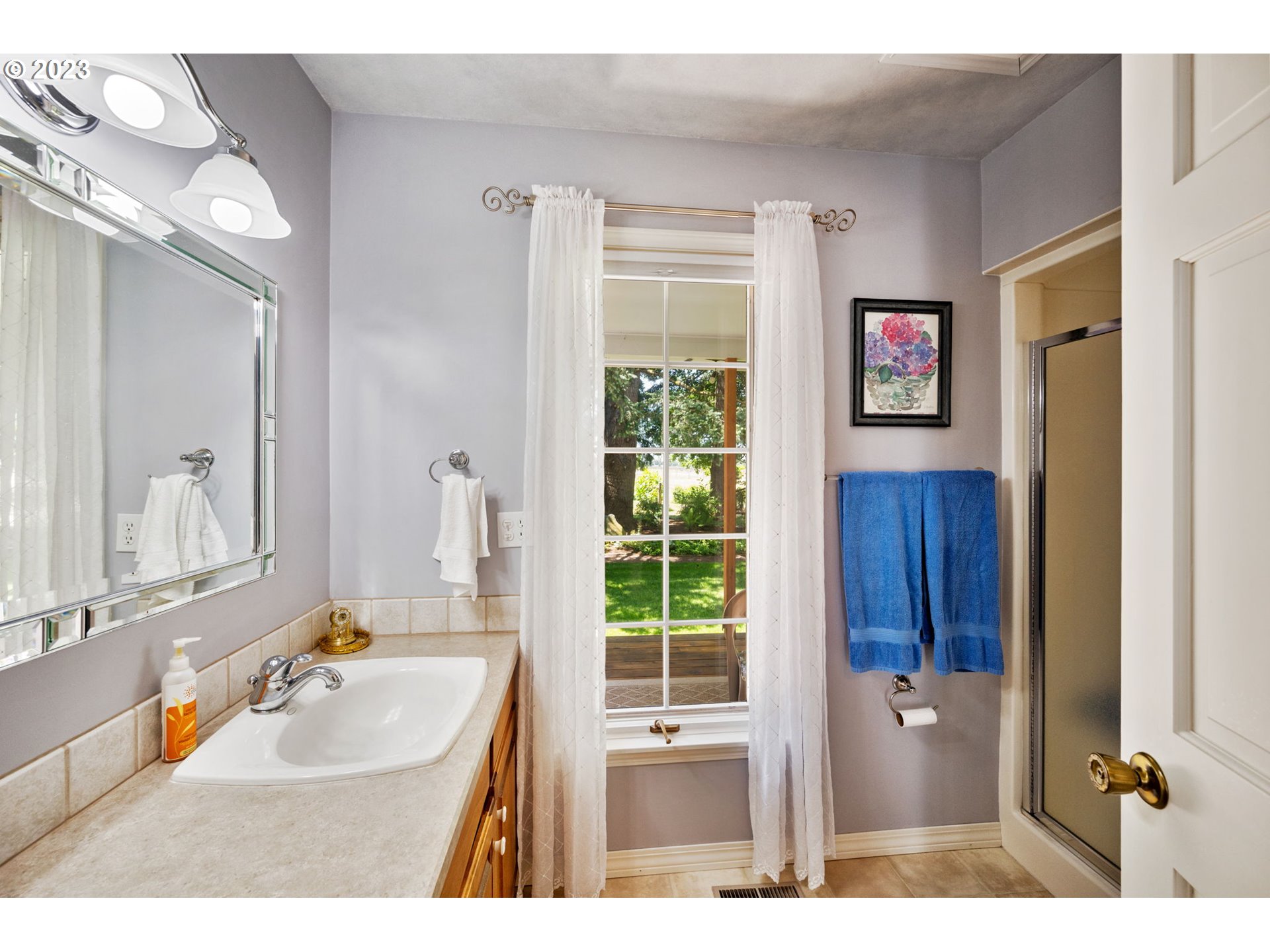 30681 South Needy Road Canby, OR 97013 - Photo 16 of 48 a bathroom with a sink double vanity
