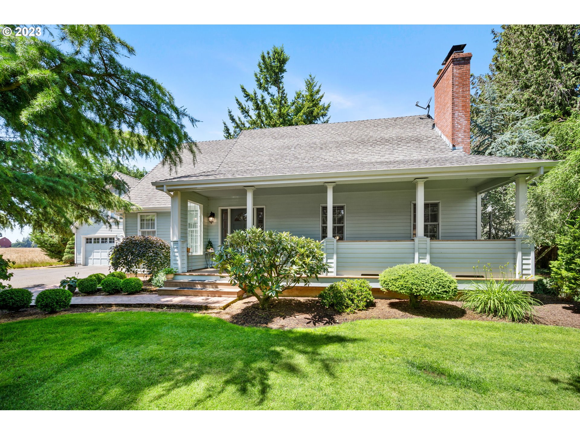 30681 South Needy Road Canby, OR 97013 - Photo 33 of 48 a house view with a garden space