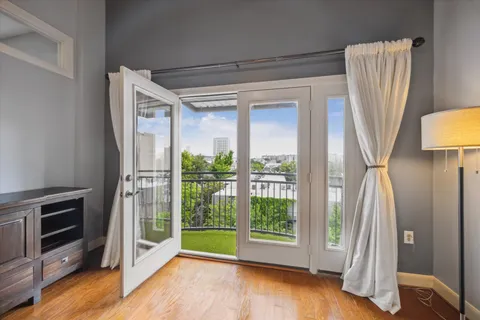 $200,000 | 1010 Rosine Street, Unit 408, Houston, TX 77019