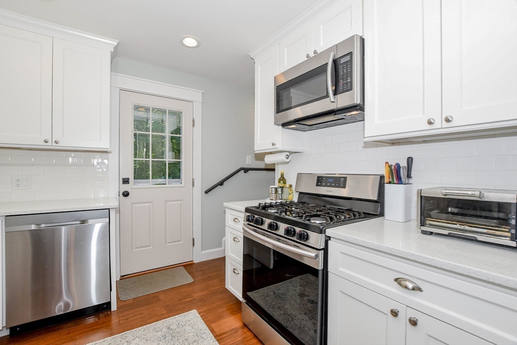 82 Dexter Road Marion, MA 02738 - Photo 15 of 41 Gallery Image 15
