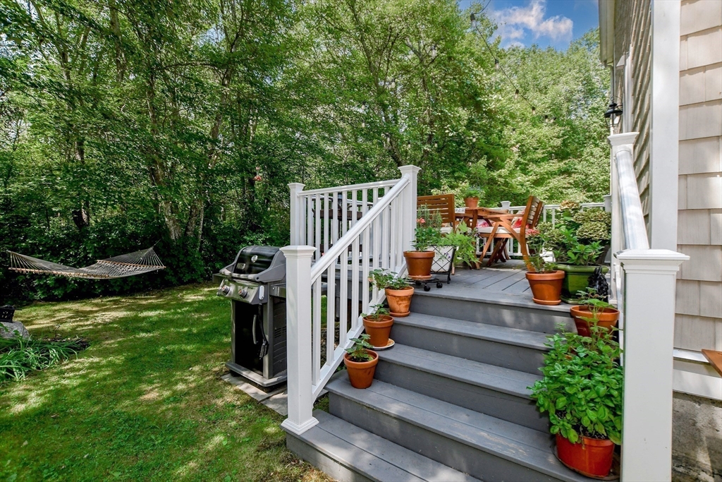 82 Dexter Road Marion, MA 02738 - Photo 31 of 41 Gallery Image 31