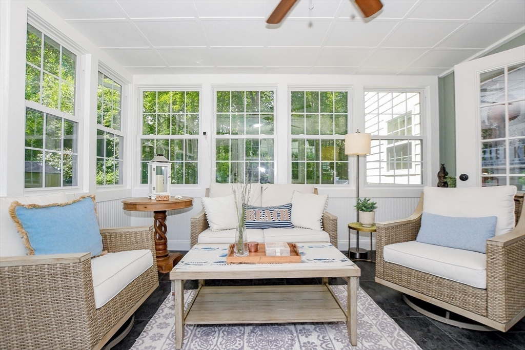 82 Dexter Road Marion, MA 02738 - Photo 9 of 41 Gallery Image 9