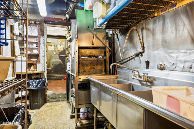 $389,000 | 465 Madison Avenue, Albany, NY 12210