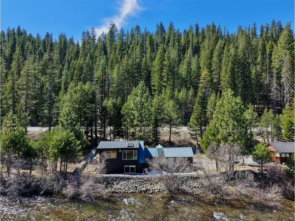 $1,095,000 | 7594-7598 River Road, Truckee, CA 96161