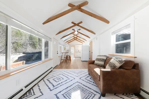 $1,095,000 | 7594-7598 River Road, Truckee, CA 96161