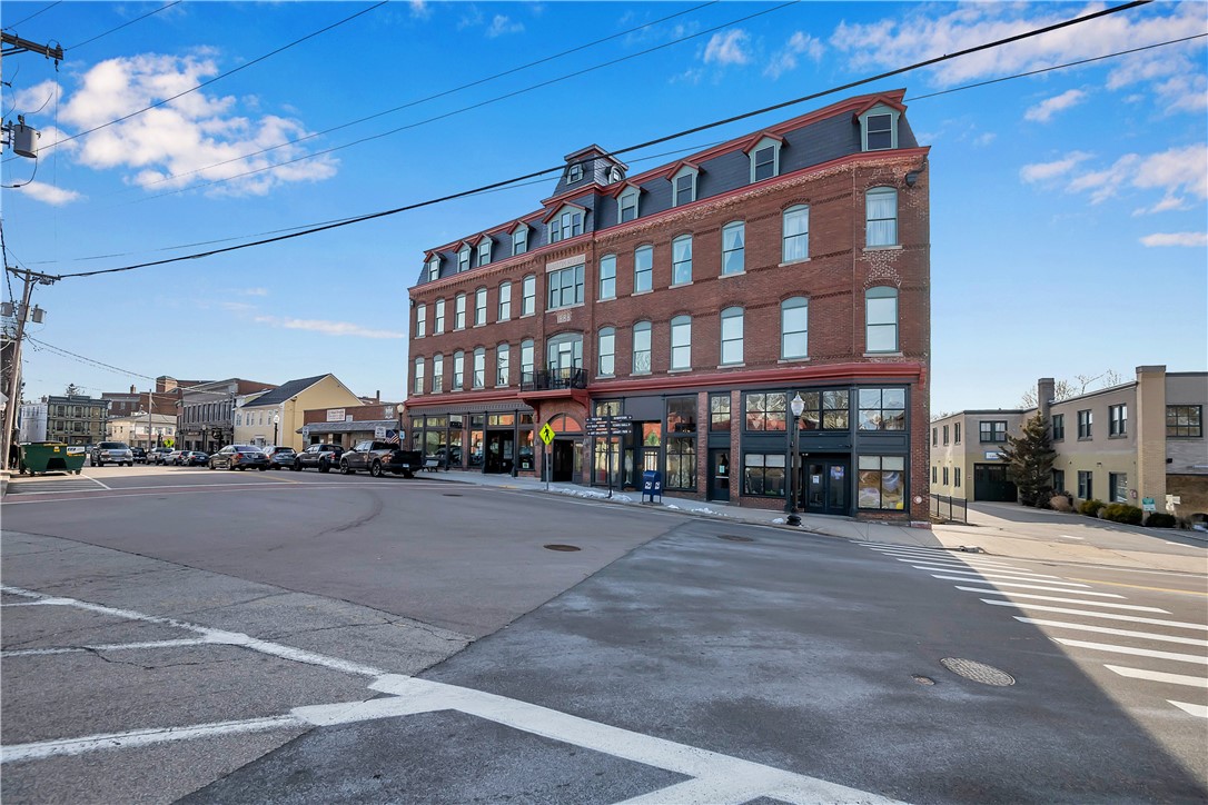 10 Canal Street, Unit 33 Westerly, RI 02891 - Photo 34 of 36