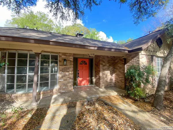 $1,975 | 11039 Whisper Valley Street, San Antonio, TX 78230