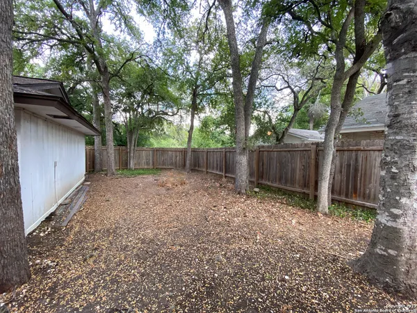$1,975 | 11039 Whisper Valley Street, San Antonio, TX 78230