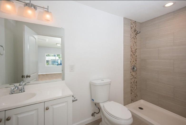 9214 Carthay Circle Spring Valley, CA 91977 - Photo 11 of 24 Gallery Image 11