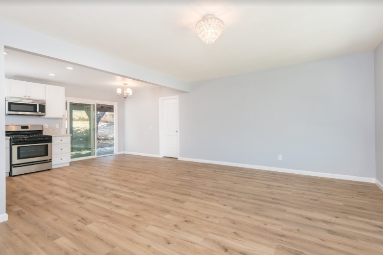 9214 Carthay Circle Spring Valley, CA 91977 - Photo 4 of 24 Gallery Image 4