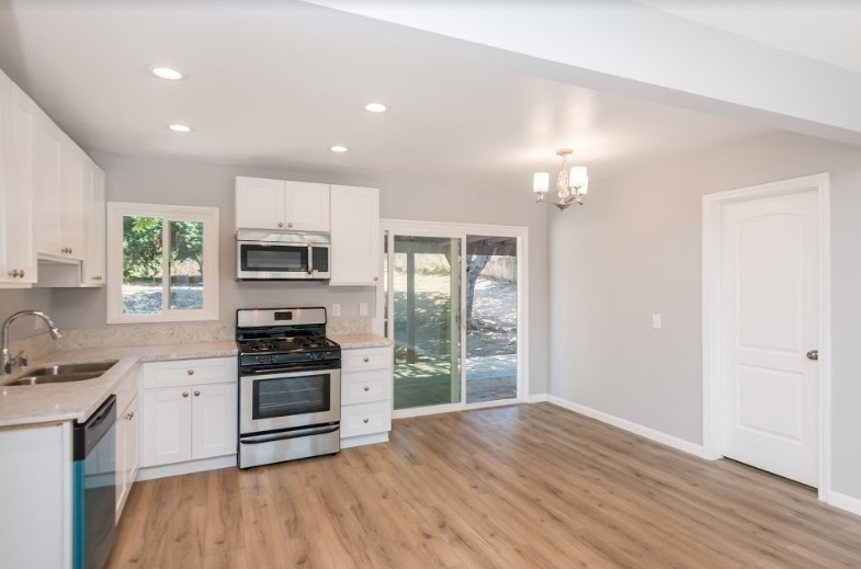 9214 Carthay Circle Spring Valley, CA 91977 - Photo 7 of 24 Gallery Image 7