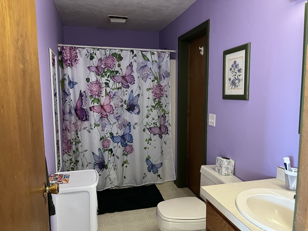 51 Londonderry Road, Unit 51 Grafton, MA 01519 - Photo 13 of 31