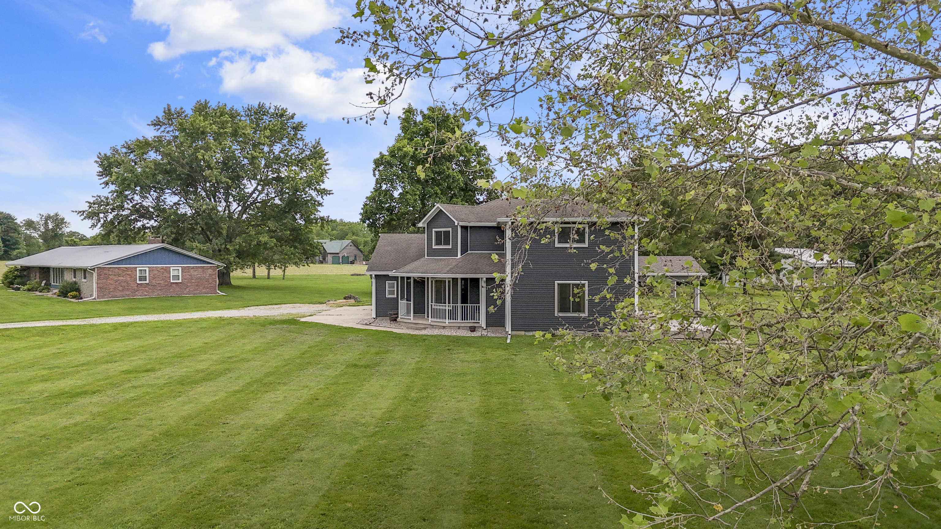 9735 South 400 West Pendleton, IN 46064 - Photo 3 of 63