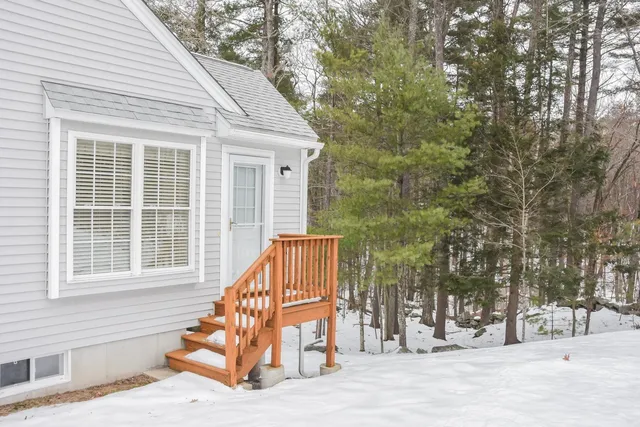 $490,000 | 46 Hadleigh Road, Windham, NH 03087