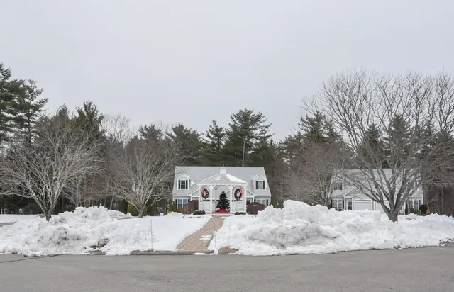 $490,000 | 46 Hadleigh Road, Windham, NH 03087