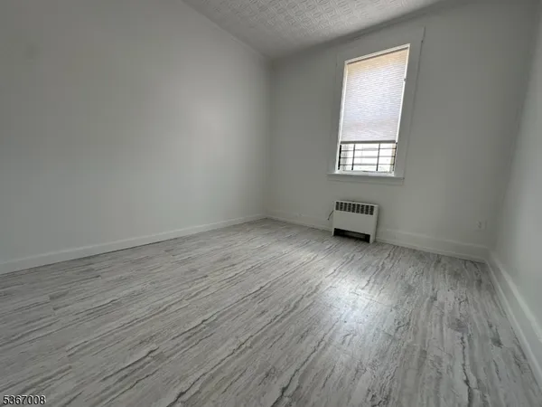 $2,495 | 526 Valley Brook Avenue, Lyndhurst, NJ 07071