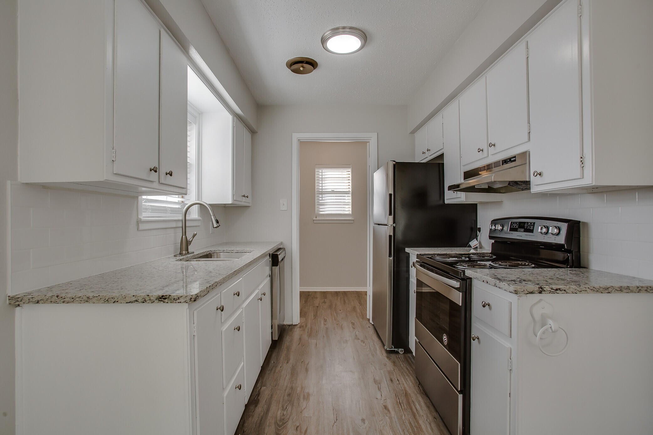 5419 46th Street Lubbock, TX 79414 - Photo 5 of 14 l-5