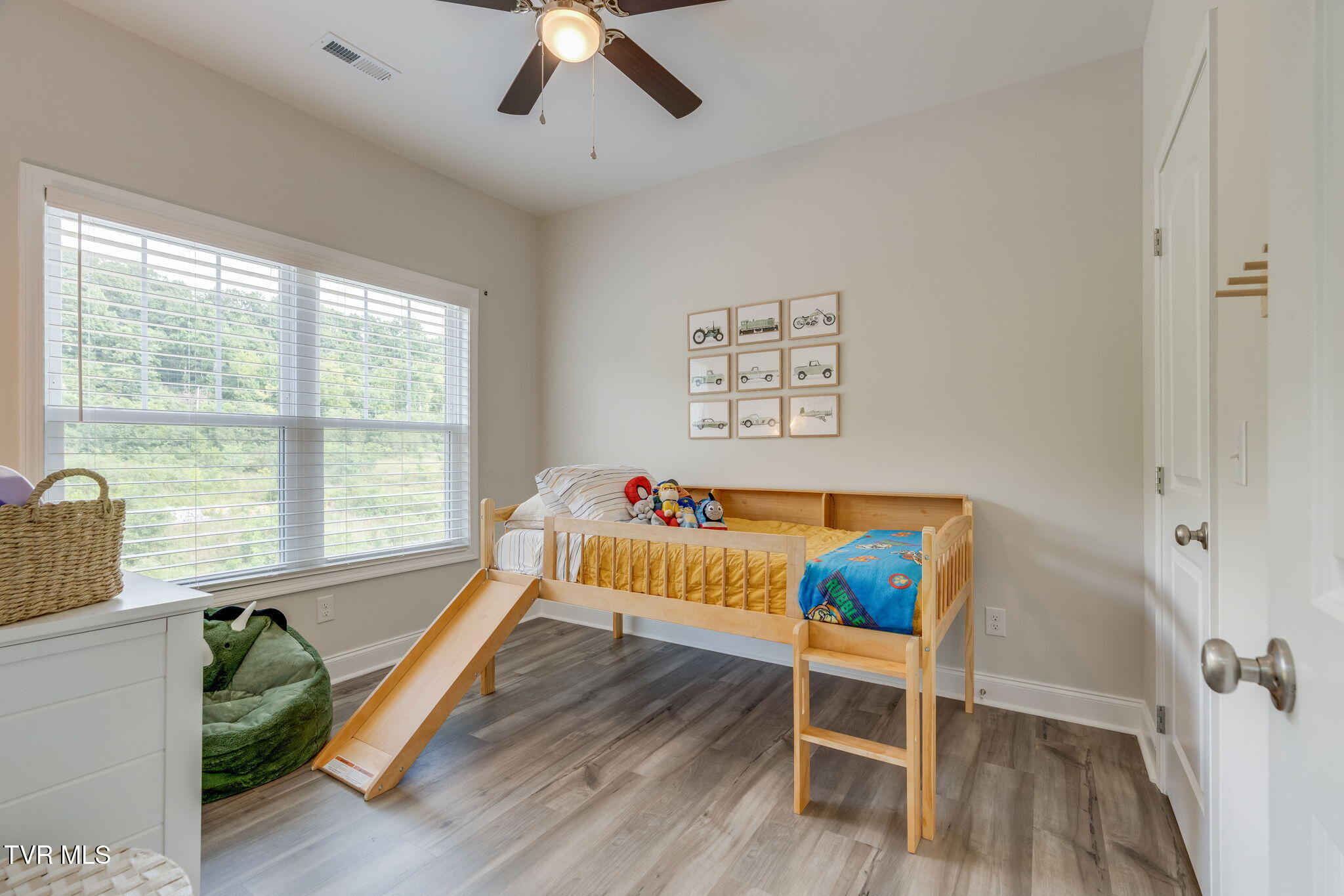 856 Granby Road Kingsport, TN 37660 - Photo 22 of 42 021 (9)