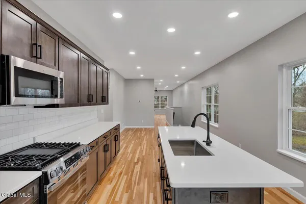 $489,000 | 10 Livingston Avenue, Scotia, NY 12302