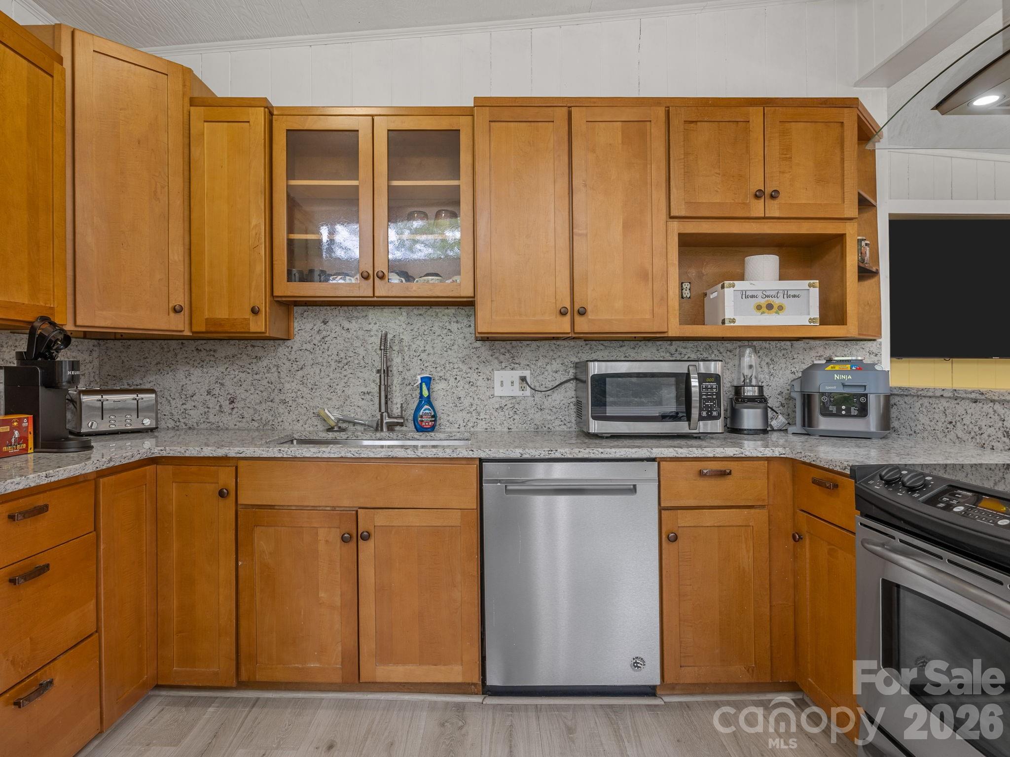 41 Red Bird Road Tryon, NC 28782 - Photo 12 of 37