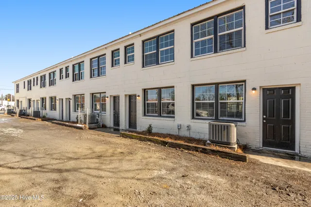 $689,500 | 656 Dr Martin Luther King Jr Boulevard, Kinston, NC 28501