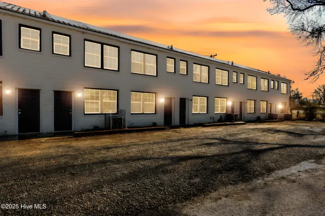 $689,500 | 656 Dr Martin Luther King Jr Boulevard, Kinston, NC 28501