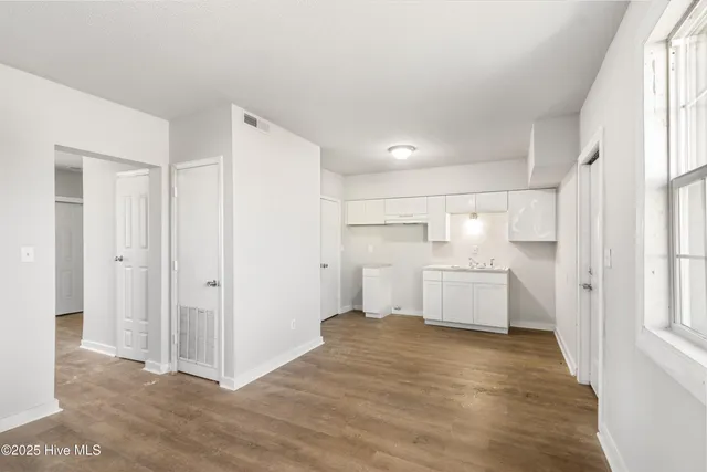 $689,500 | 656 Dr Martin Luther King Jr Boulevard, Kinston, NC 28501