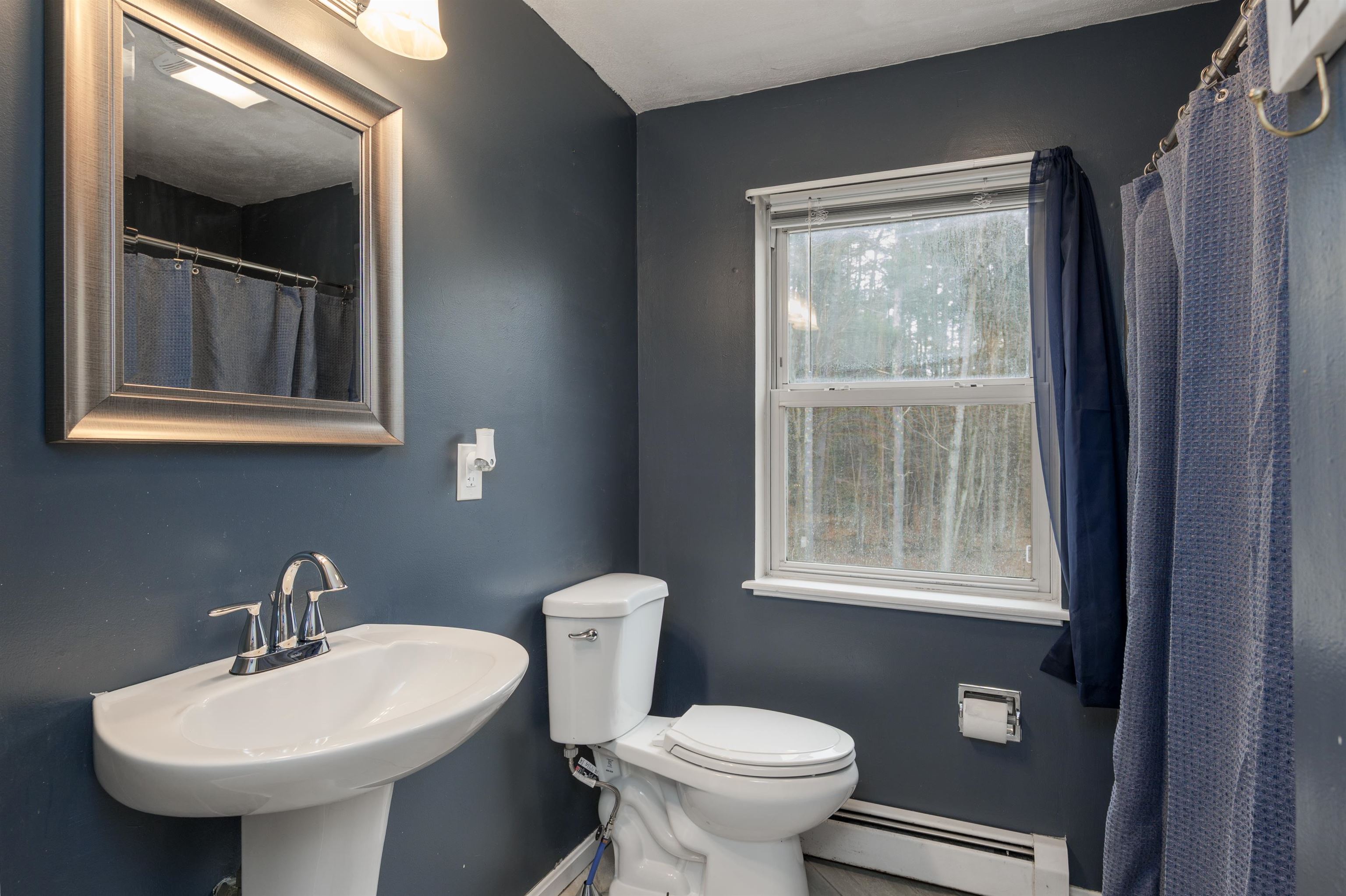 8 Linebrook Road Atkinson, NH 03811 - Photo 17 of 34