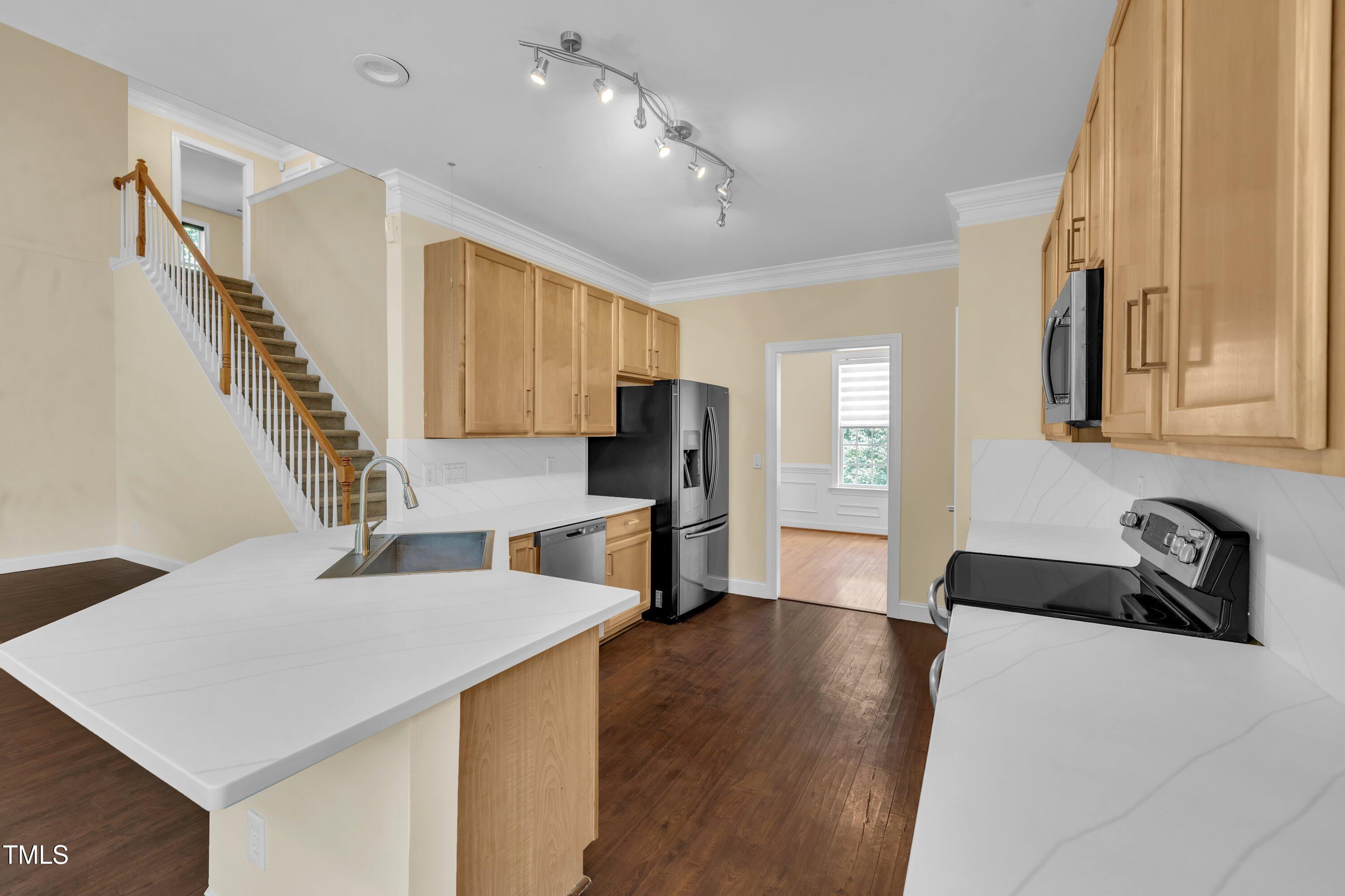 1400 Crete Drive Raleigh, NC 27606 - Photo 19 of 56 29-1400 Crete Dr-41