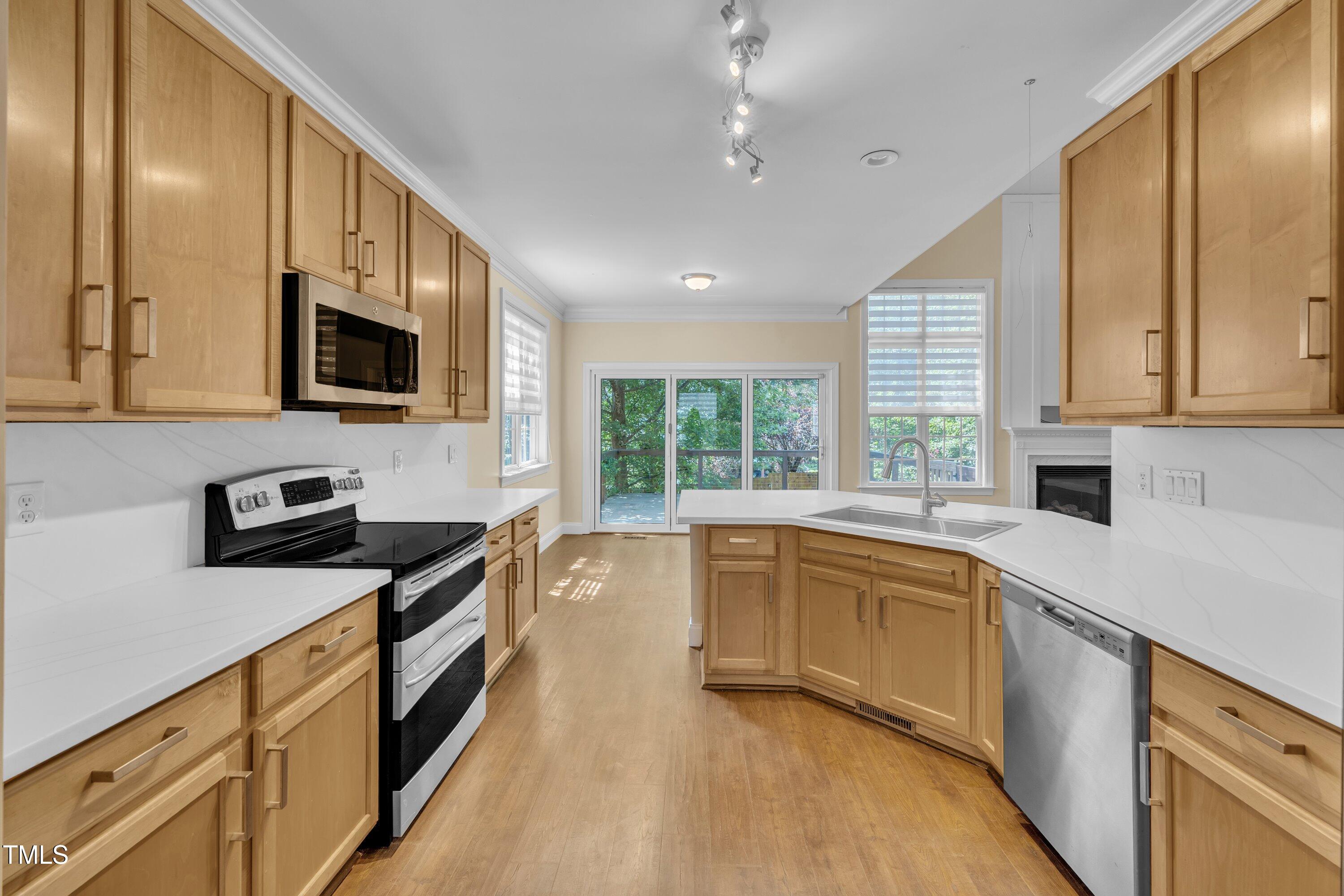 1400 Crete Drive Raleigh, NC 27606 - Photo 22 of 56 33-1400 Crete Dr-45