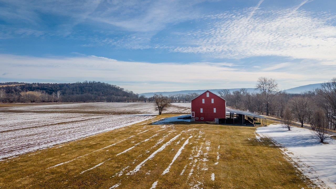 17442 Evergreen Valley Road Timberville, VA 22853 - Photo 4 of 74