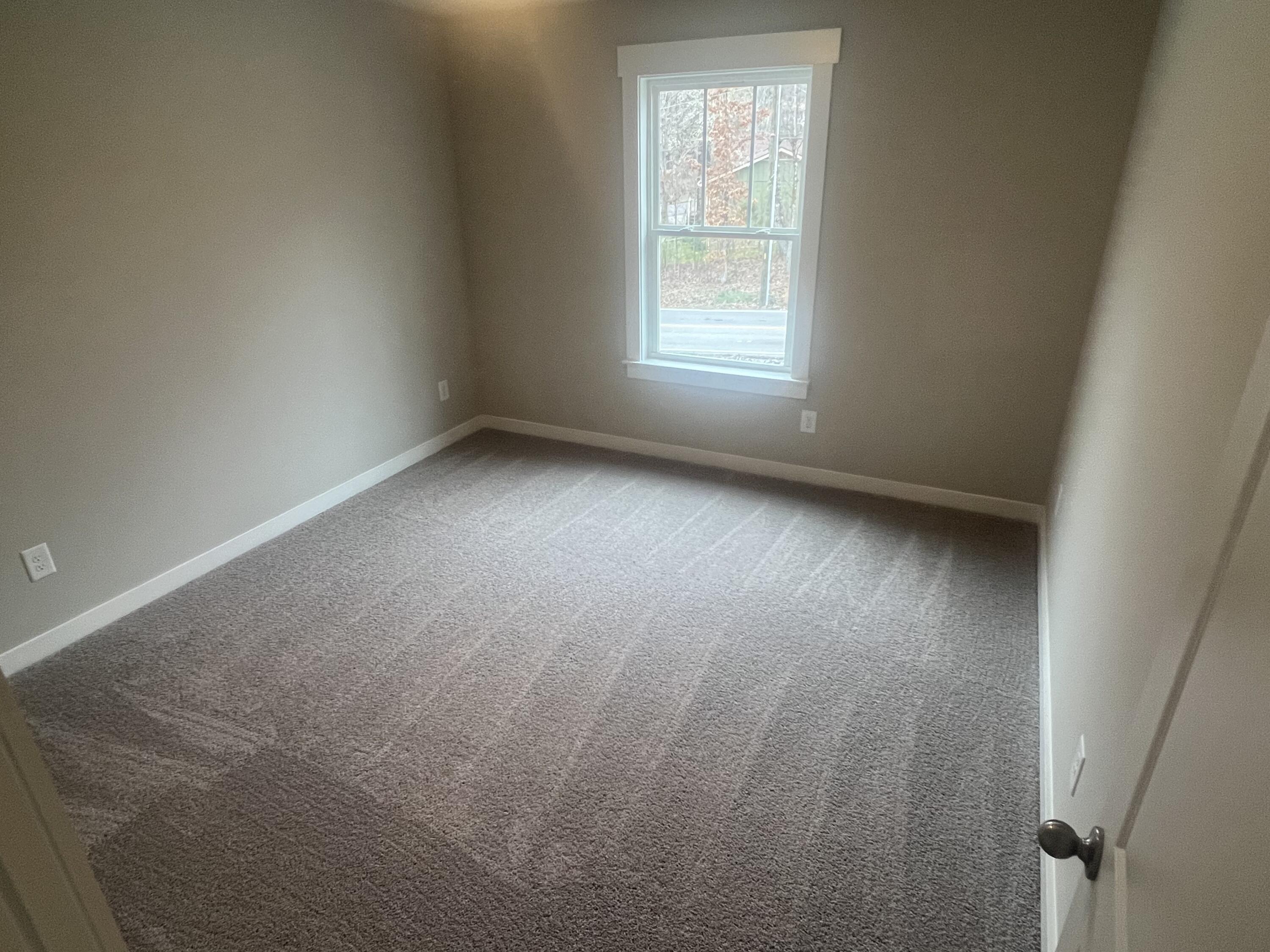 9114 Fuller Road, Unit 4 Chattanooga, TN 37421 - Photo 18 of 25 Upstairs Secondary Bedroom 1