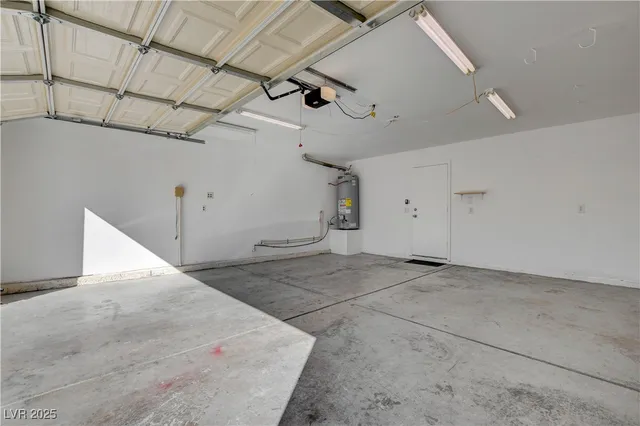 $1,994 | 1420 North Astronomy Circle, Las Vegas, NV 89128