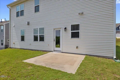 $405,000 | 195 South Stonehaven Way, Clayton, NC 27527
