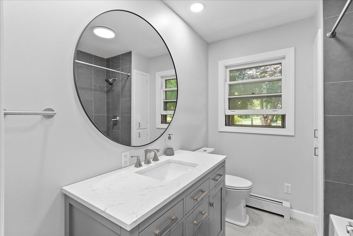 7958 Hively Road Jackson, MI 49201 - Photo 13 of 34 23-Media Jett - 12
