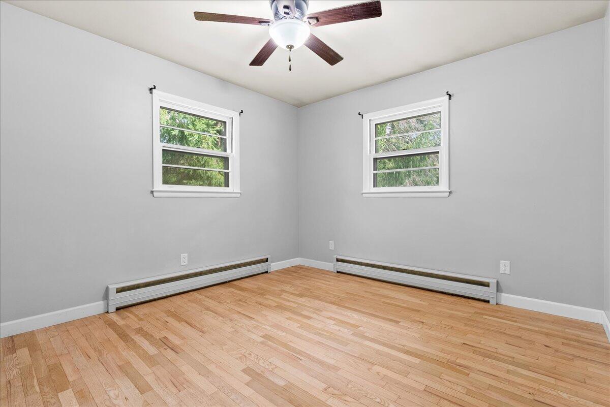 7958 Hively Road Jackson, MI 49201 - Photo 17 of 34 27-Media Jett - 16