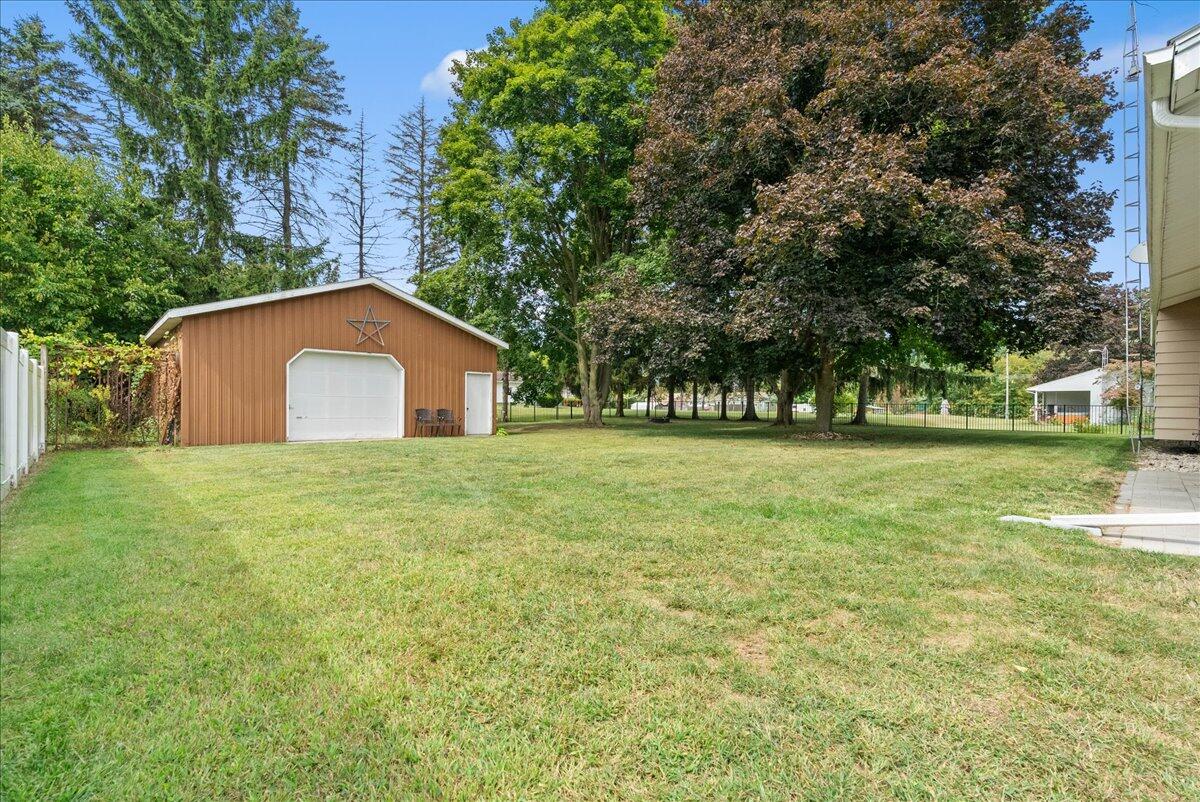 7958 Hively Road Jackson, MI 49201 - Photo 27 of 34 36-Media Jett - 30