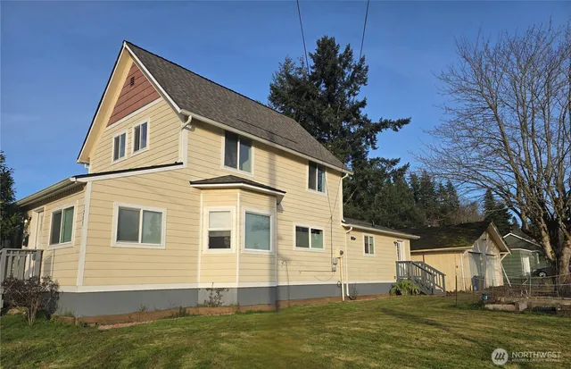 $285,000 | 1205 Cedar Street, Raymond, WA 98577