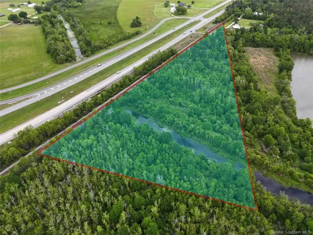 $649,740 | 165 Highway Iowa La, Iowa, LA 70647