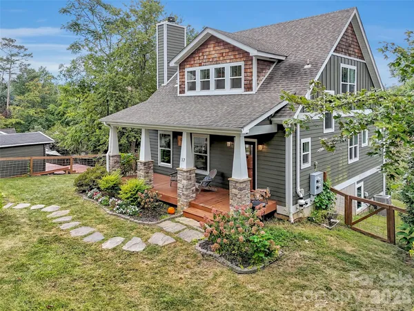 $850,000 | 17 Elkmont Terrace, Asheville, NC 28804