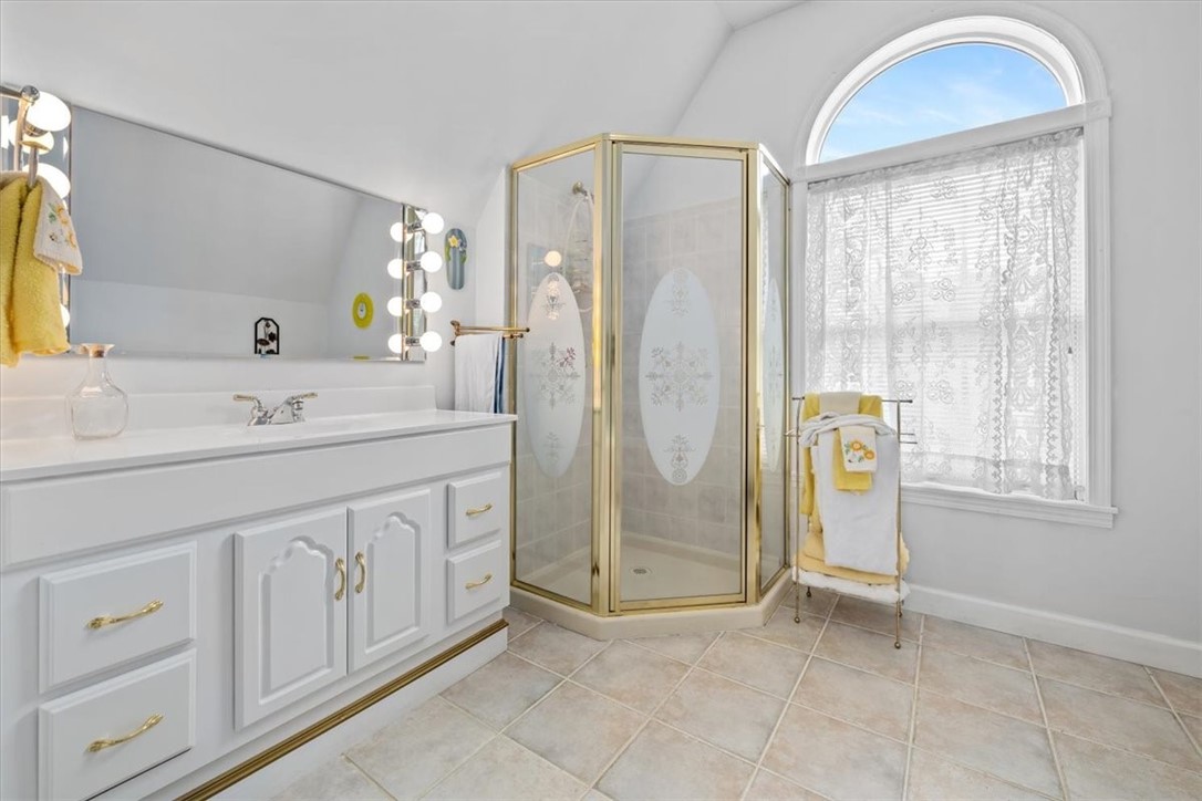 641 Jocassee Lake Road Salem, SC 29676 - Photo 29 of 46 Gallery Image 29