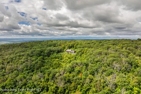 $3,995,000 | 350 Tory Hill Farm Road, Hillsdale, NY 12529