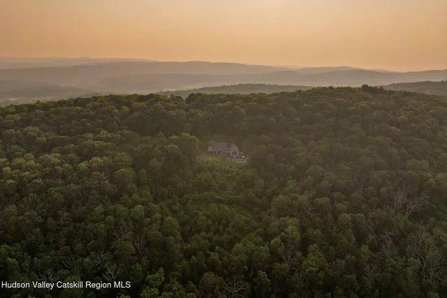 $3,850,000 | 350 Tory Hill Farm Road, Hillsdale, NY 12529