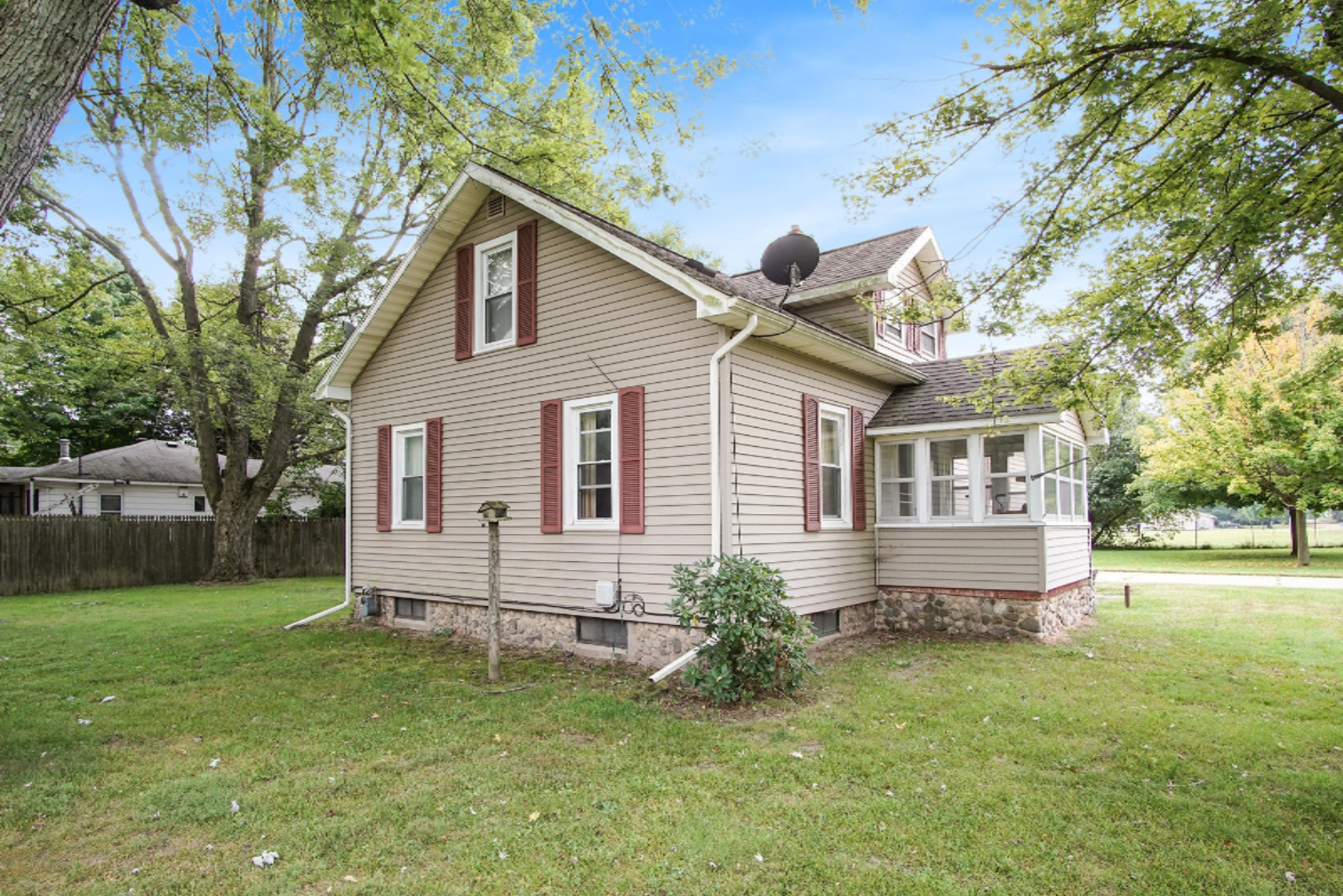 2621 Adams Road Niles, MI 49120 - Photo 3 of 25 DSC00009