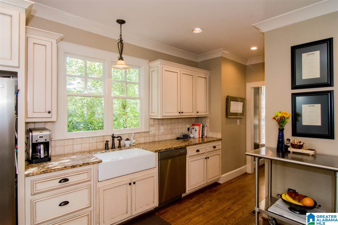 402 Devon Drive Birmingham, AL 35209 - Photo 12 of 48