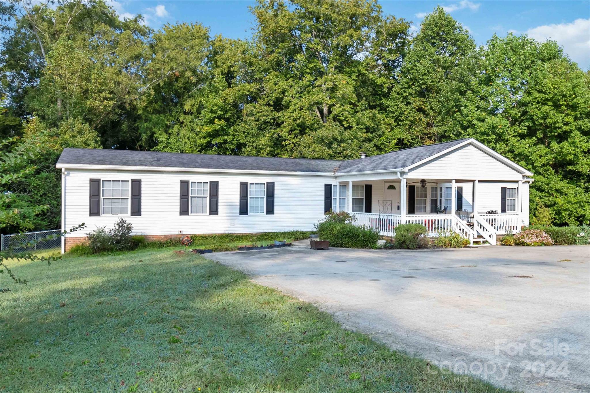 7215 Van Wyck Road Lancaster, SC 29720 - Photo 2 of 40
