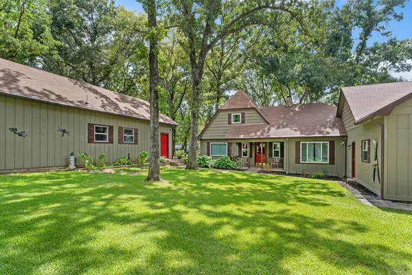 $929,000 | 103 Deer Island Road, Mabank, TX 75156