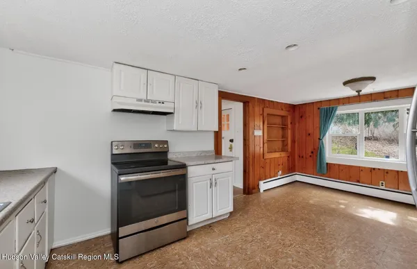 $360,000 | 655 Murray Road, Kingston, NY 12401