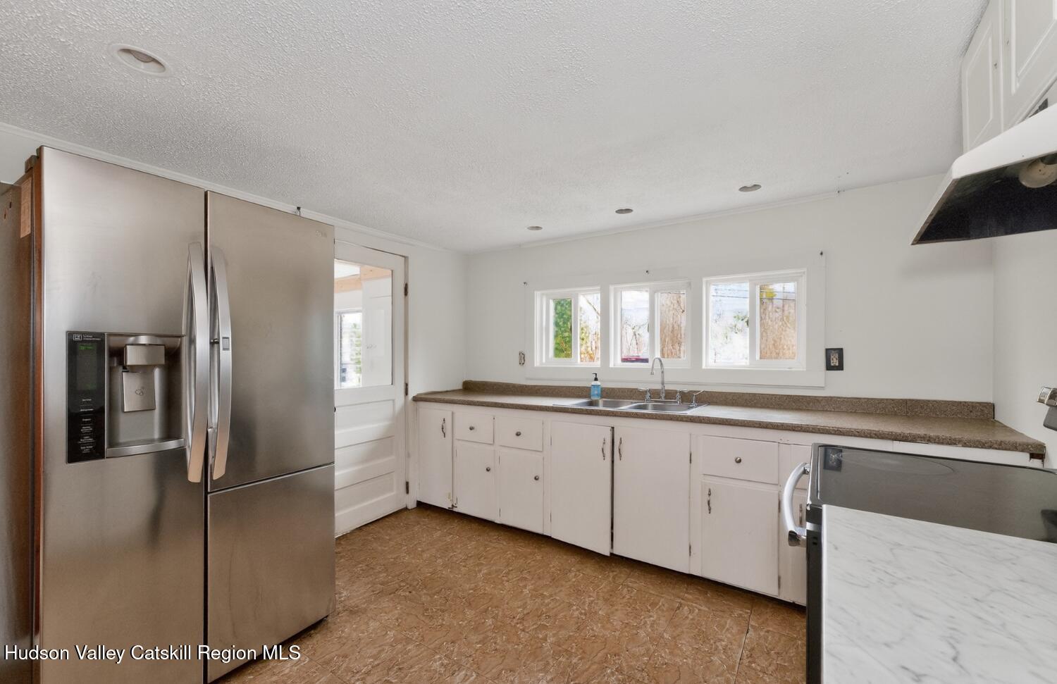 655 Murray Road Kingston, NY 12401 - Photo 10 of 37 17